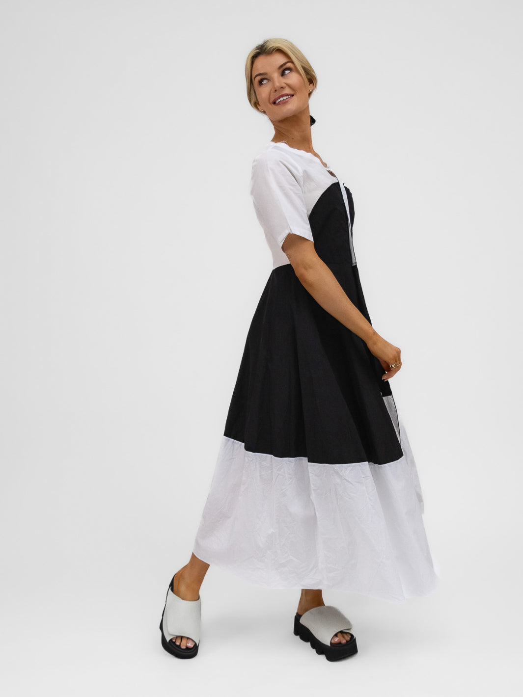 Xenia Design Dress RIKO Dress In White And Black From Xenia Design