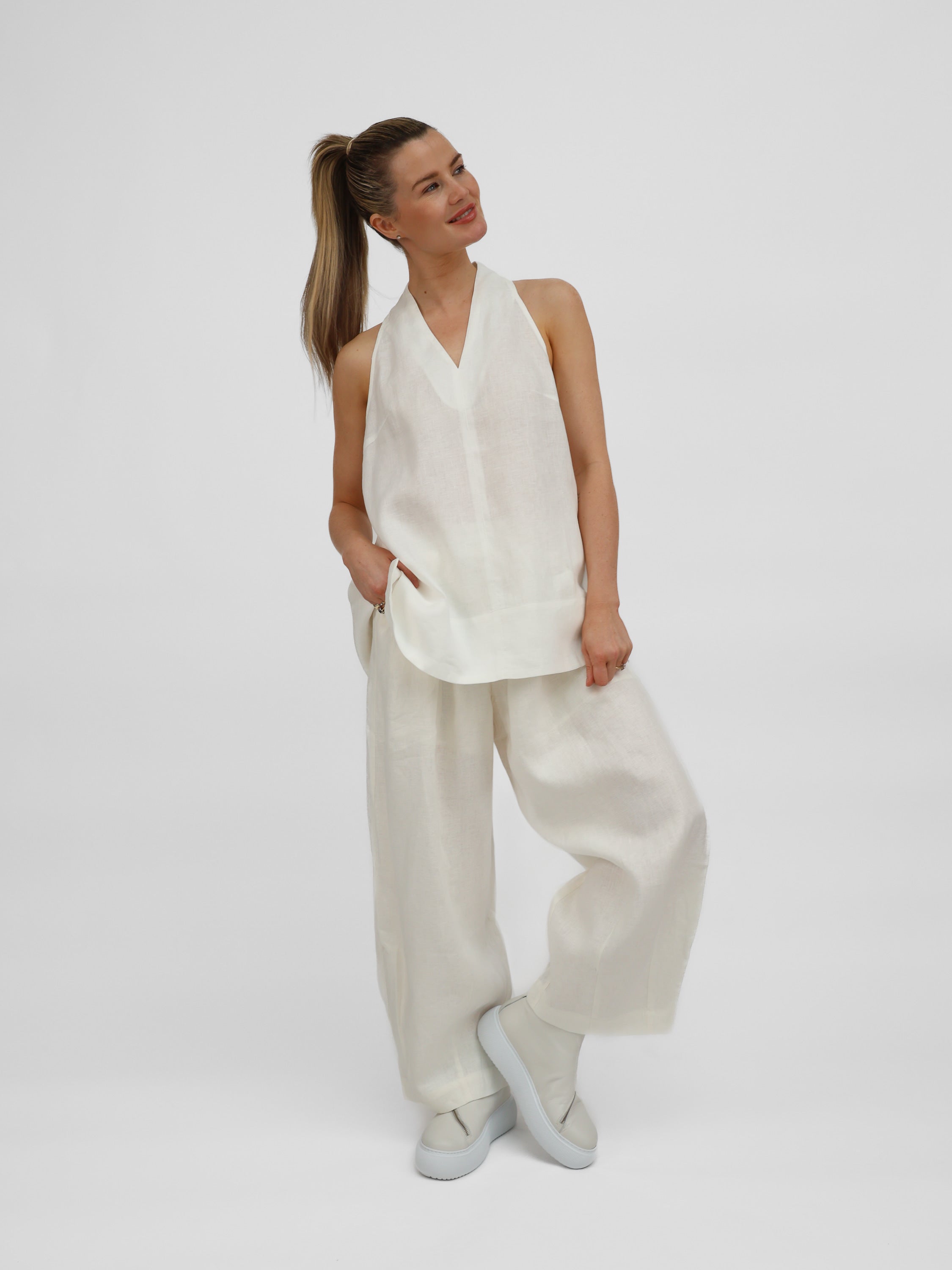 Diffusion by Kate Frankie Pure Linen Pants in Ecru