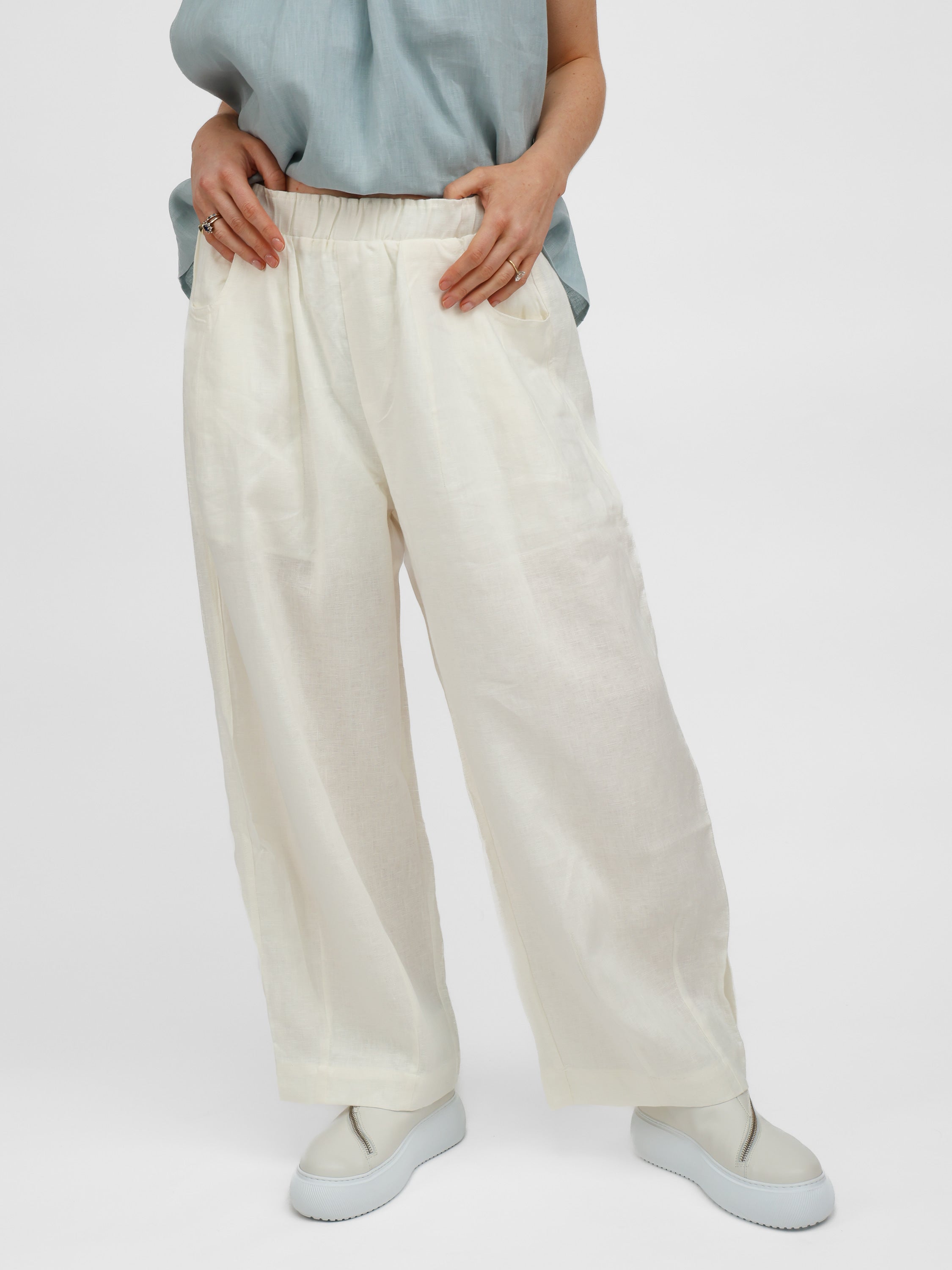 Diffusion by Kate Frankie Pure Linen Pants in Ecru