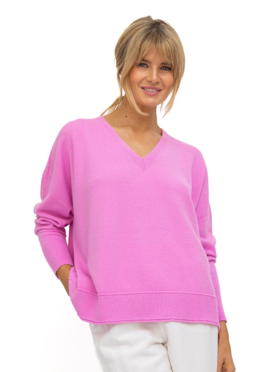 Diffusion by Kate Knitwear One Size Sienna V Neck Sweater In Peony Pink