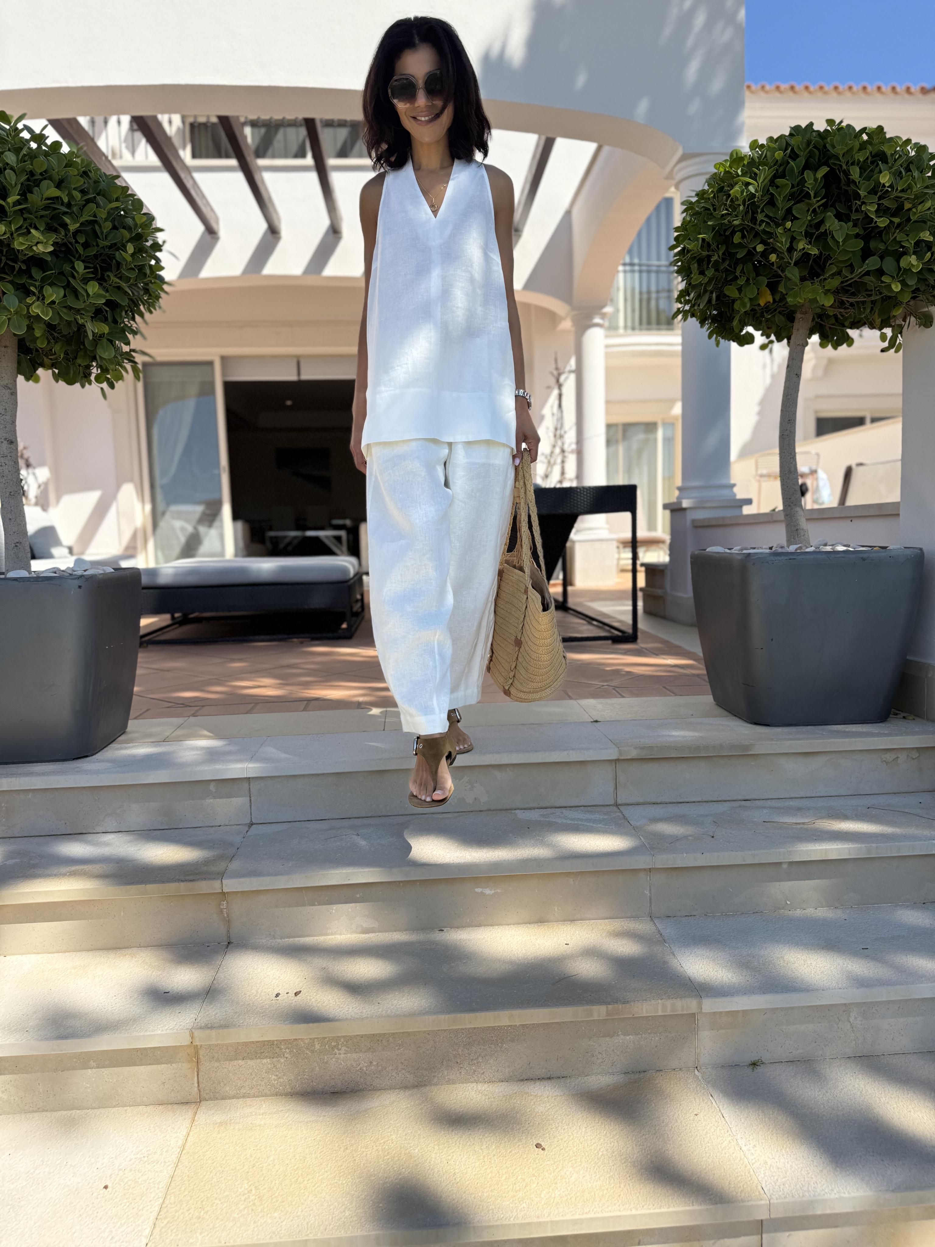 Diffusion by Kate One Size Lauren Racer Back Linen Top in White