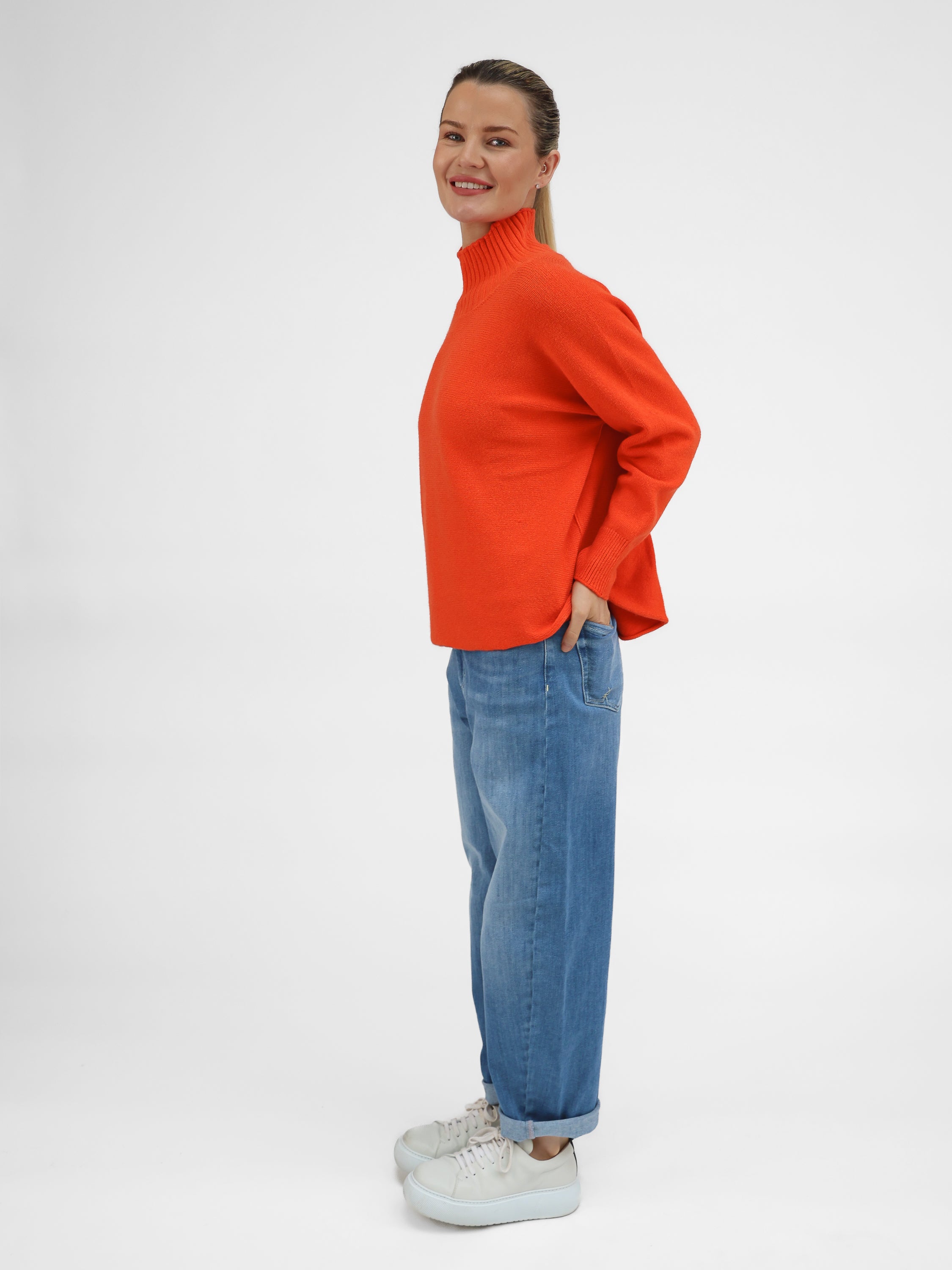 Diffusion by Kate Sweater One Size Josep Long Sleeve Knit Sweater In Burnt Orange