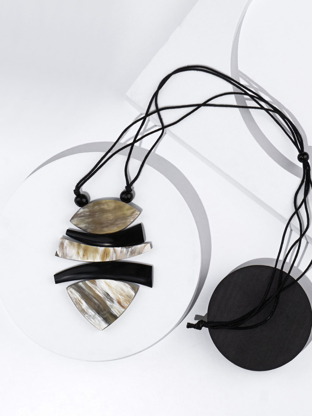 Diffusion.ie Jewellery One Size Adjustable Pendant Necklace With Marble Spine