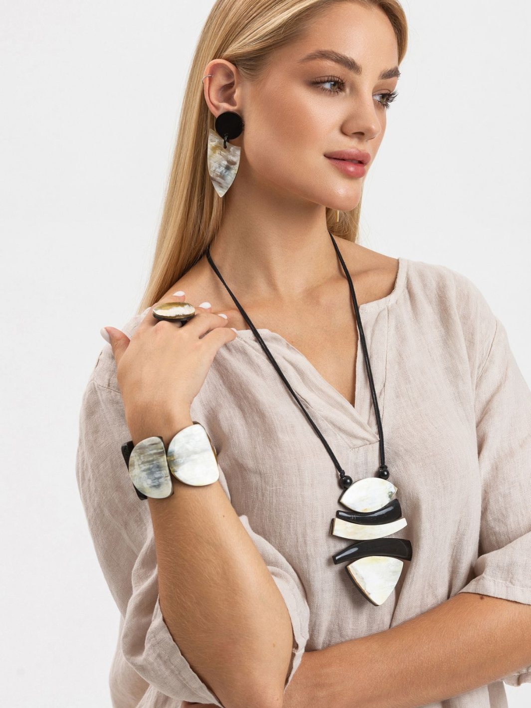 Diffusion.ie Jewellery One Size Adjustable Pendant Necklace With Marble Spine