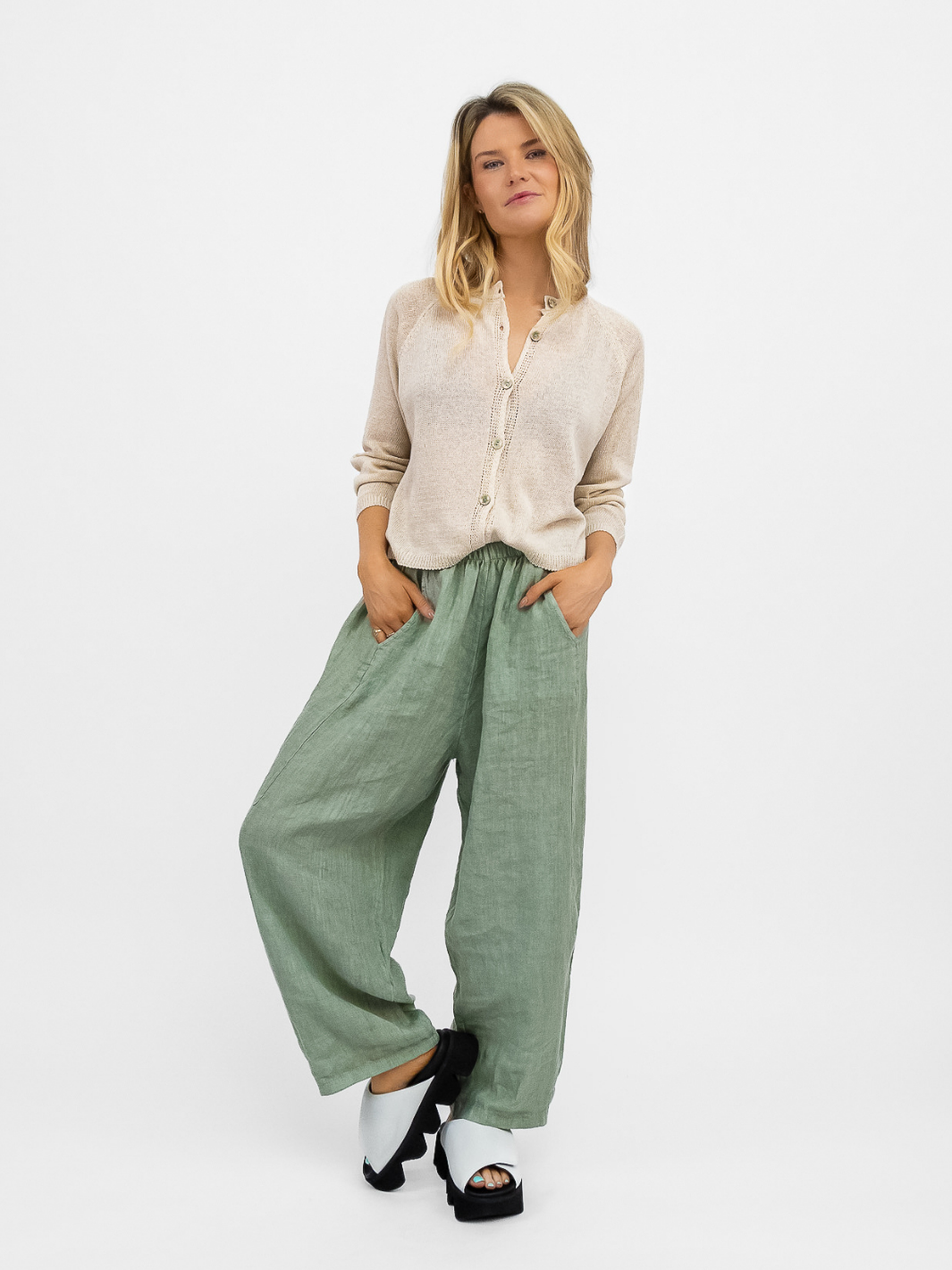Diffusion.ie Knitwear One Size Sara Cardigan in Sand