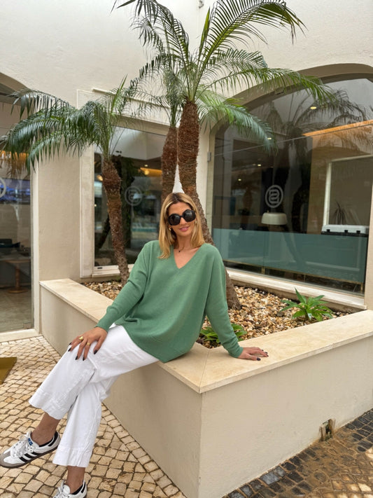 DIFFUSION.ie Knitwear One size Sienna V-Neck Jumper in Forest Green
