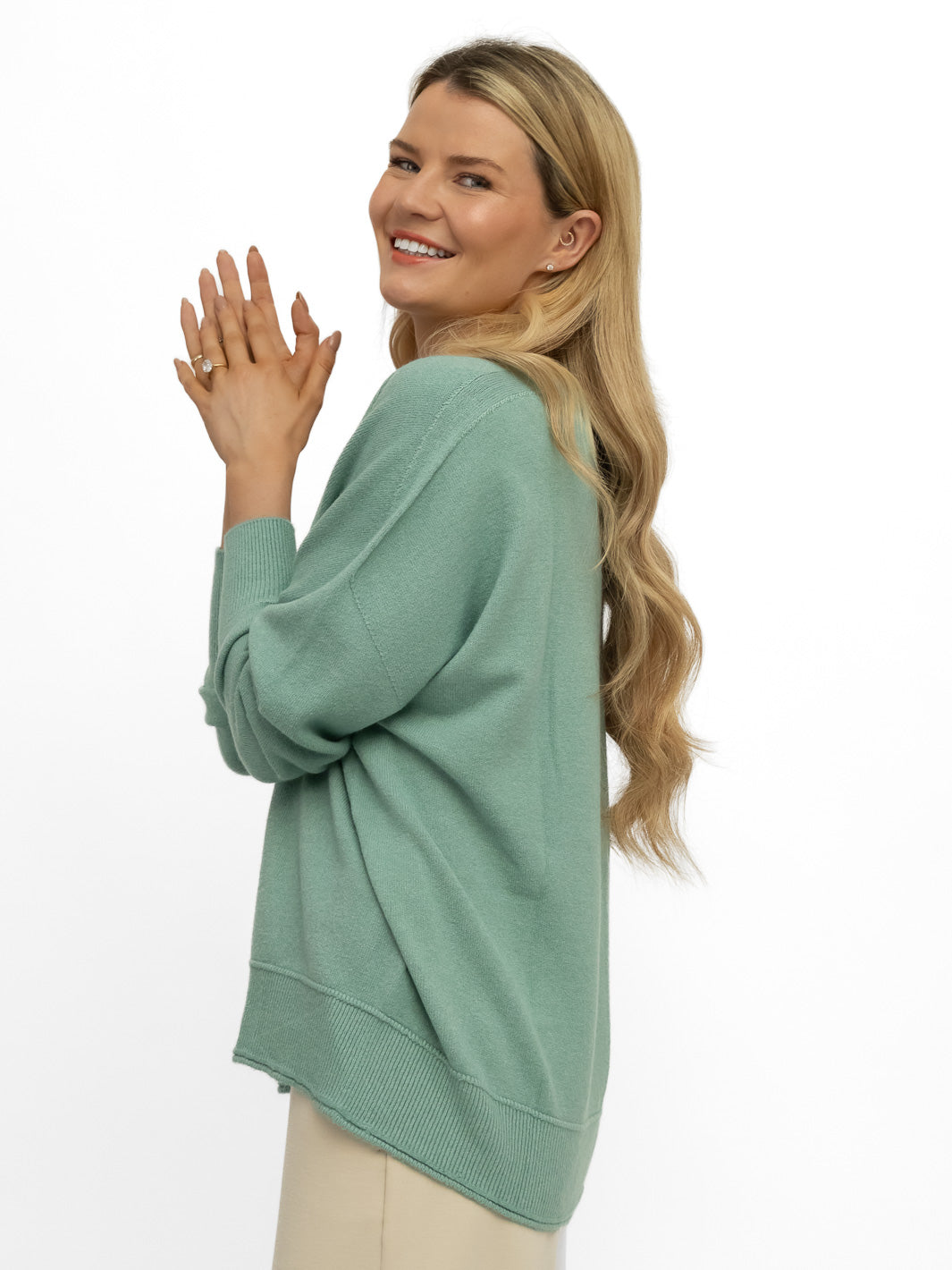 Diffusion.ie Sweater One Size Sienna V-Neck Sweater in Tea Green