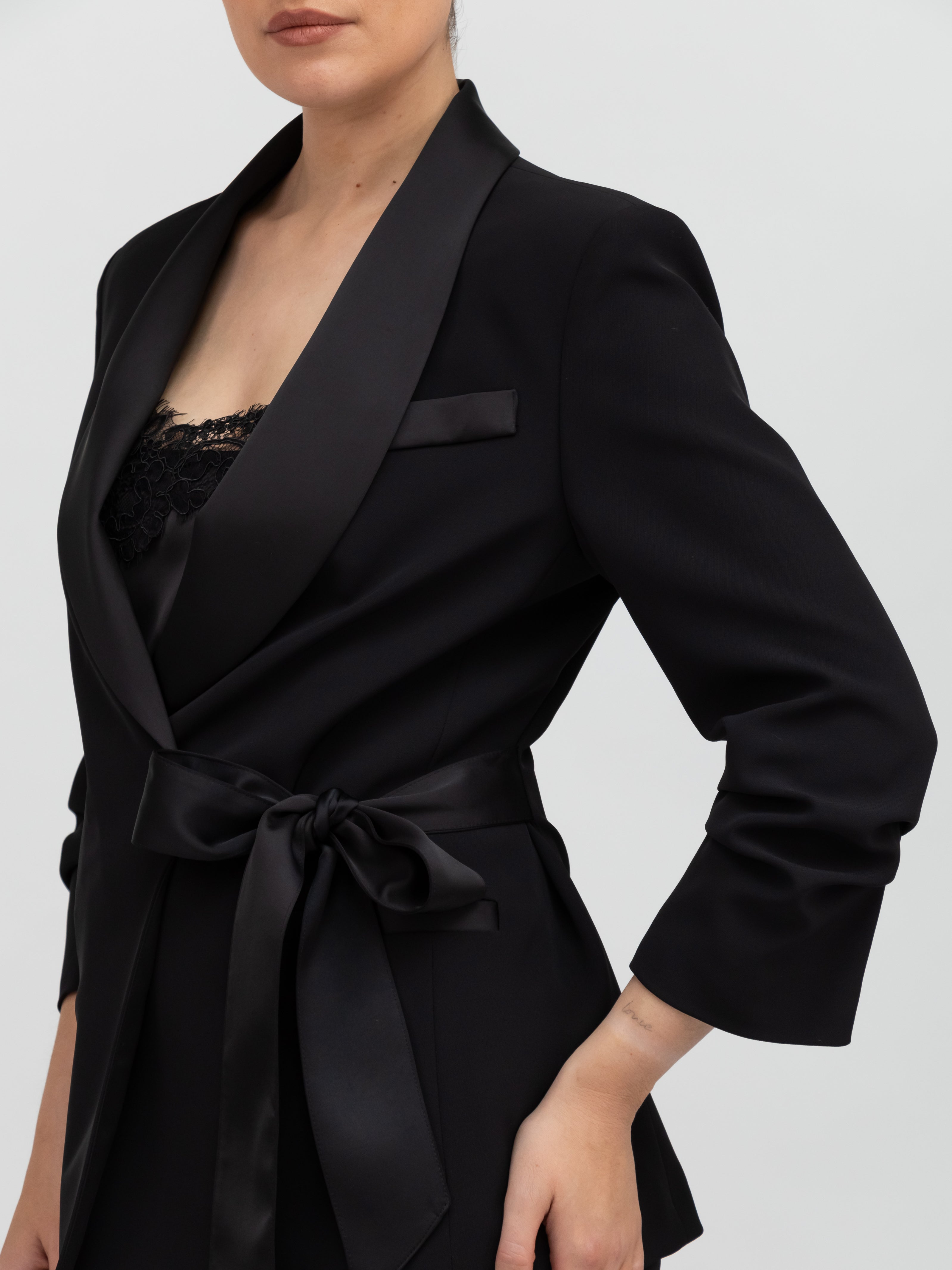 Italian Collection Jacket Blazer with side closure and satin-effect lapel in Black