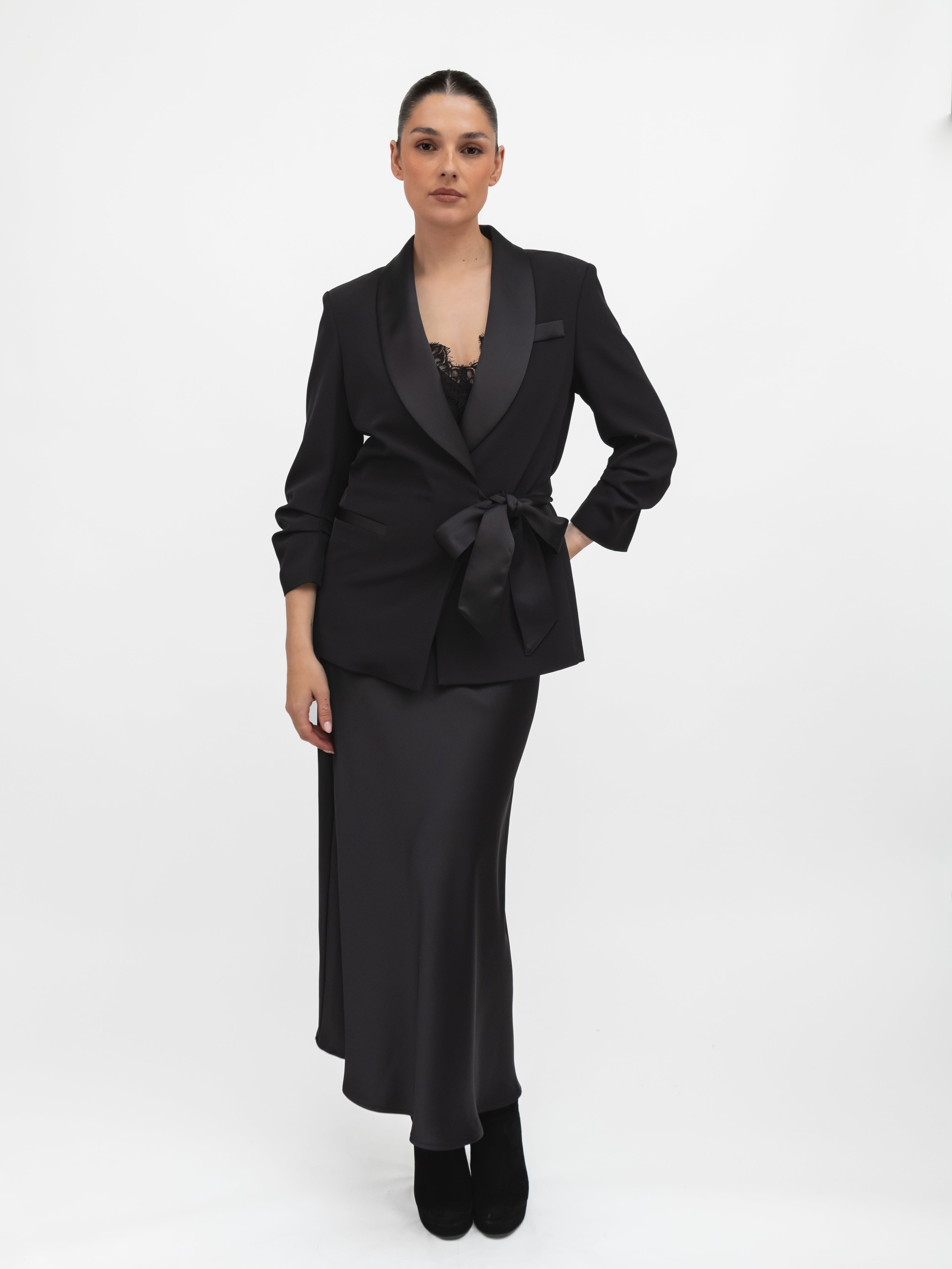 Italian Collection Jacket Blazer with side closure and satin-effect lapel in Black