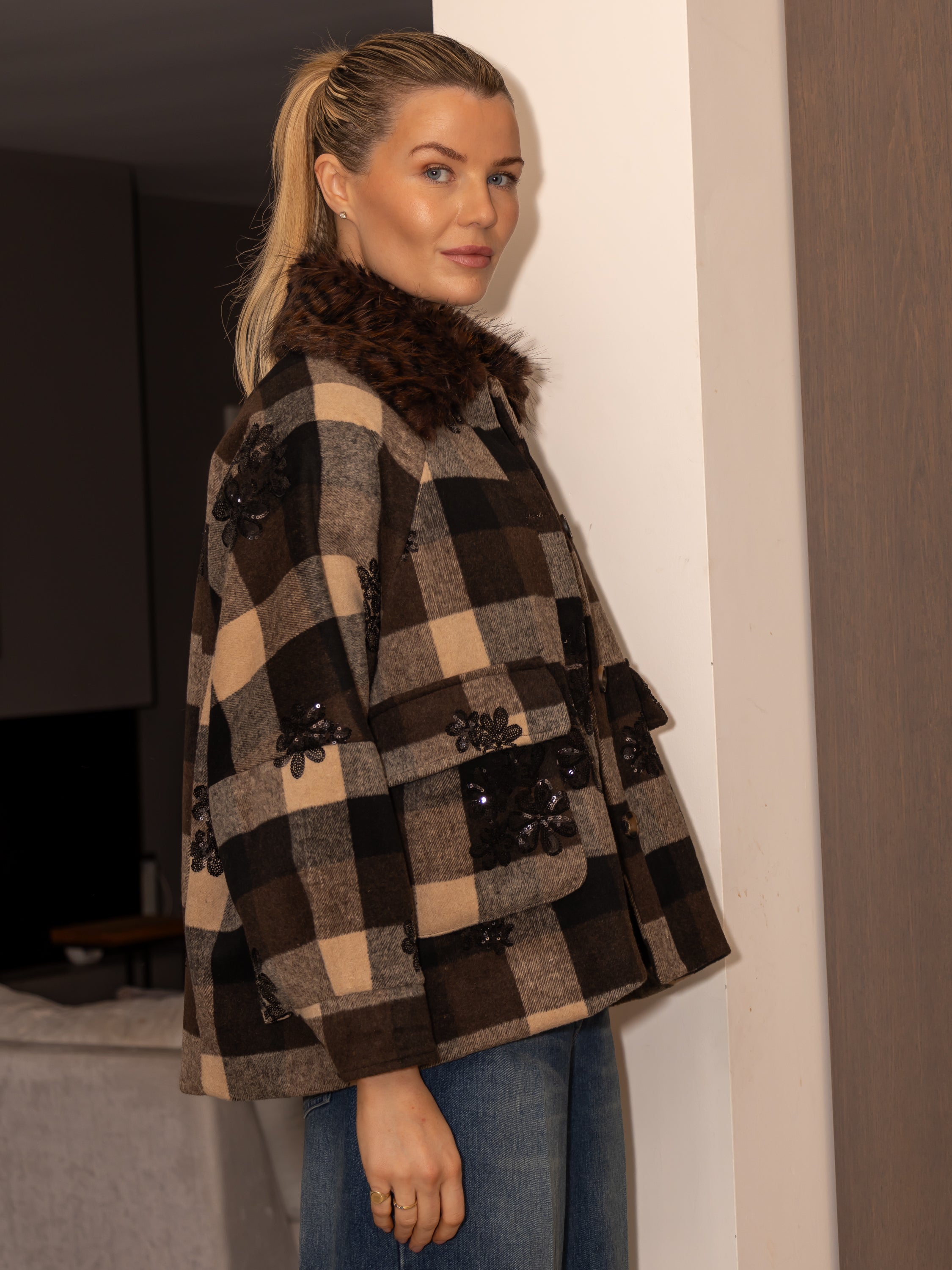 Italian Collection Jacket Cecile Check Jacket with Faux Fur Collar