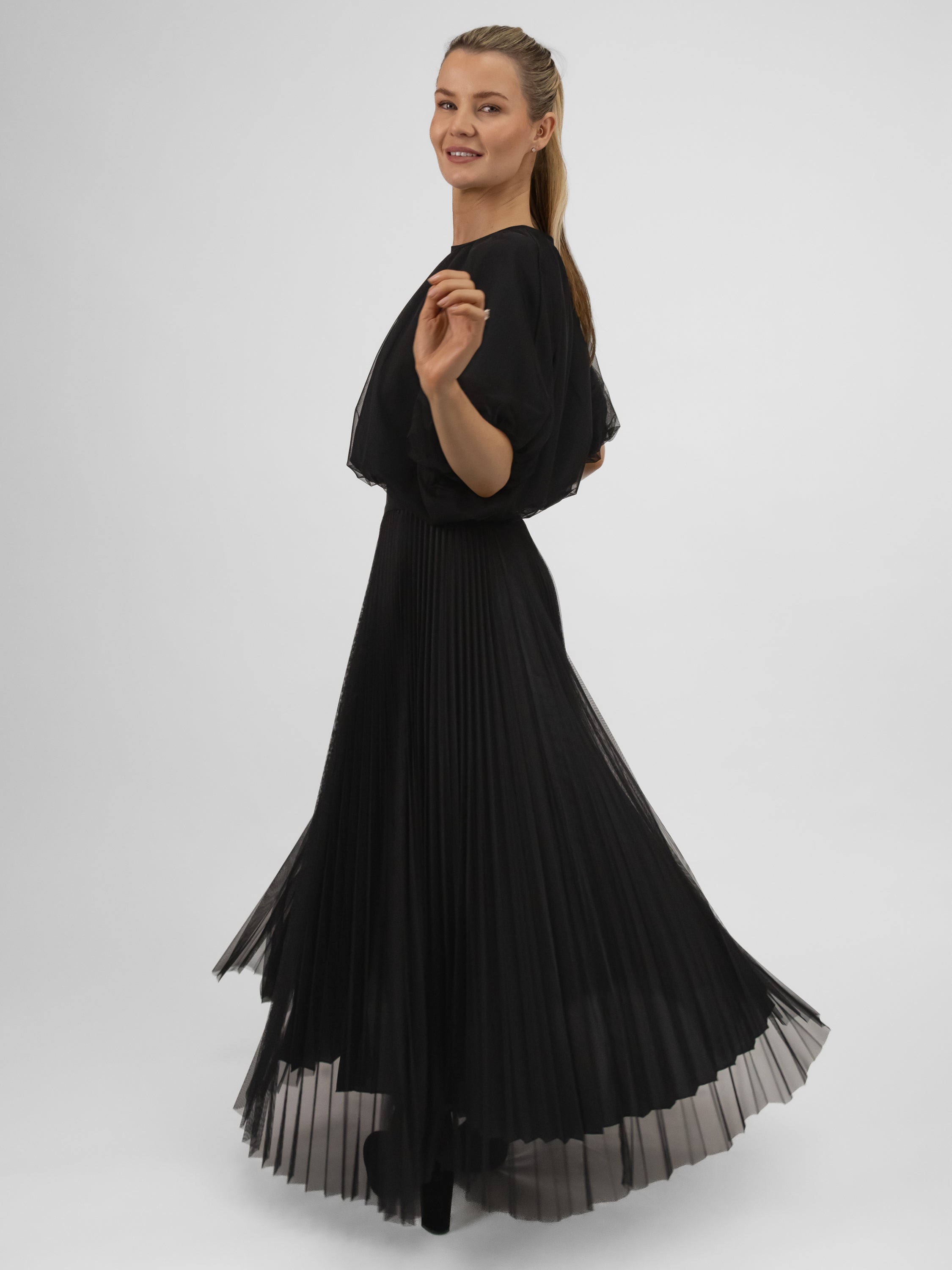 Italian Collection Long Pleated Tulle Skirt in Black