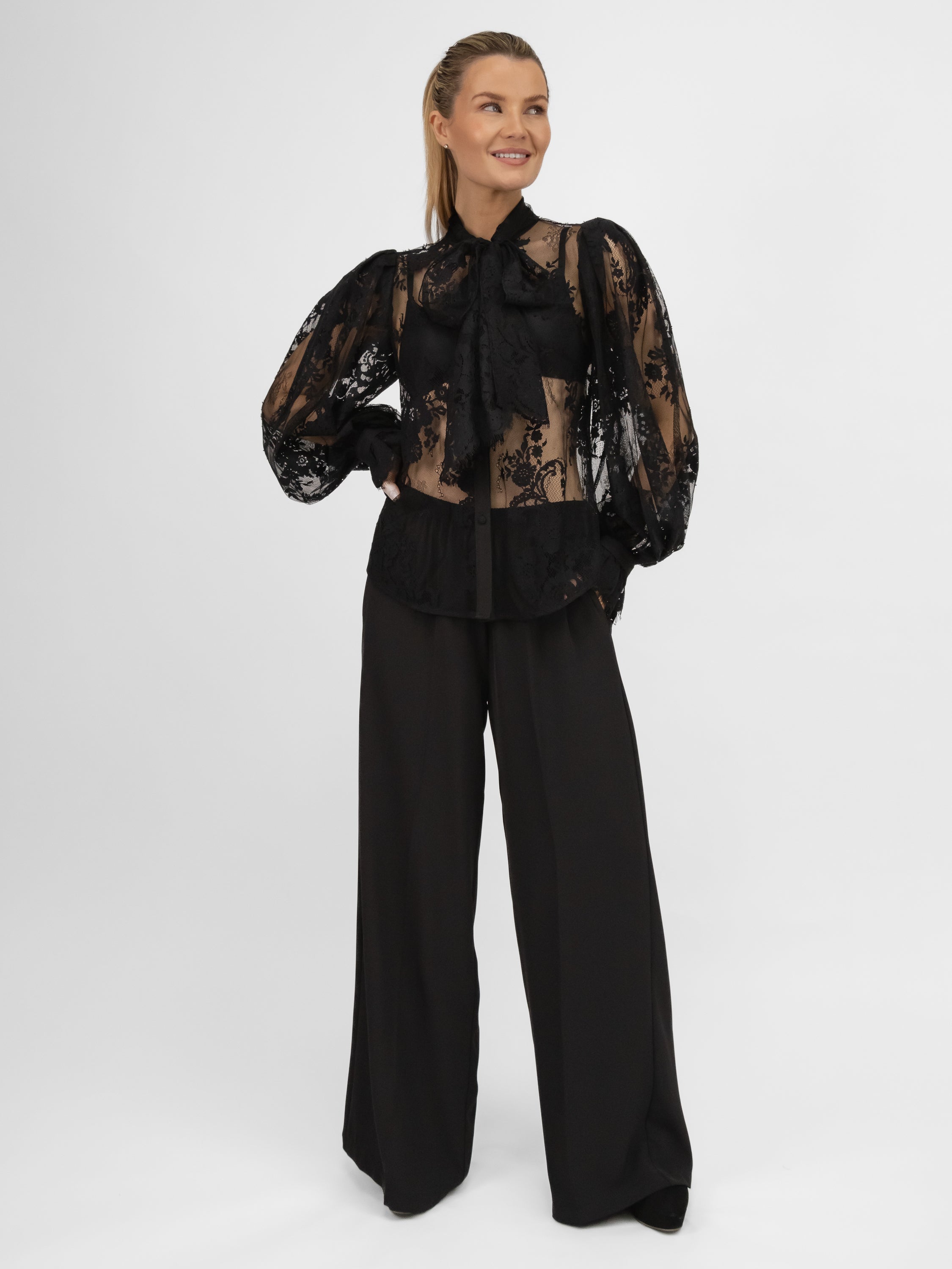 Italian Collection Shirt Lace Shirt with Long Sleeves in Black