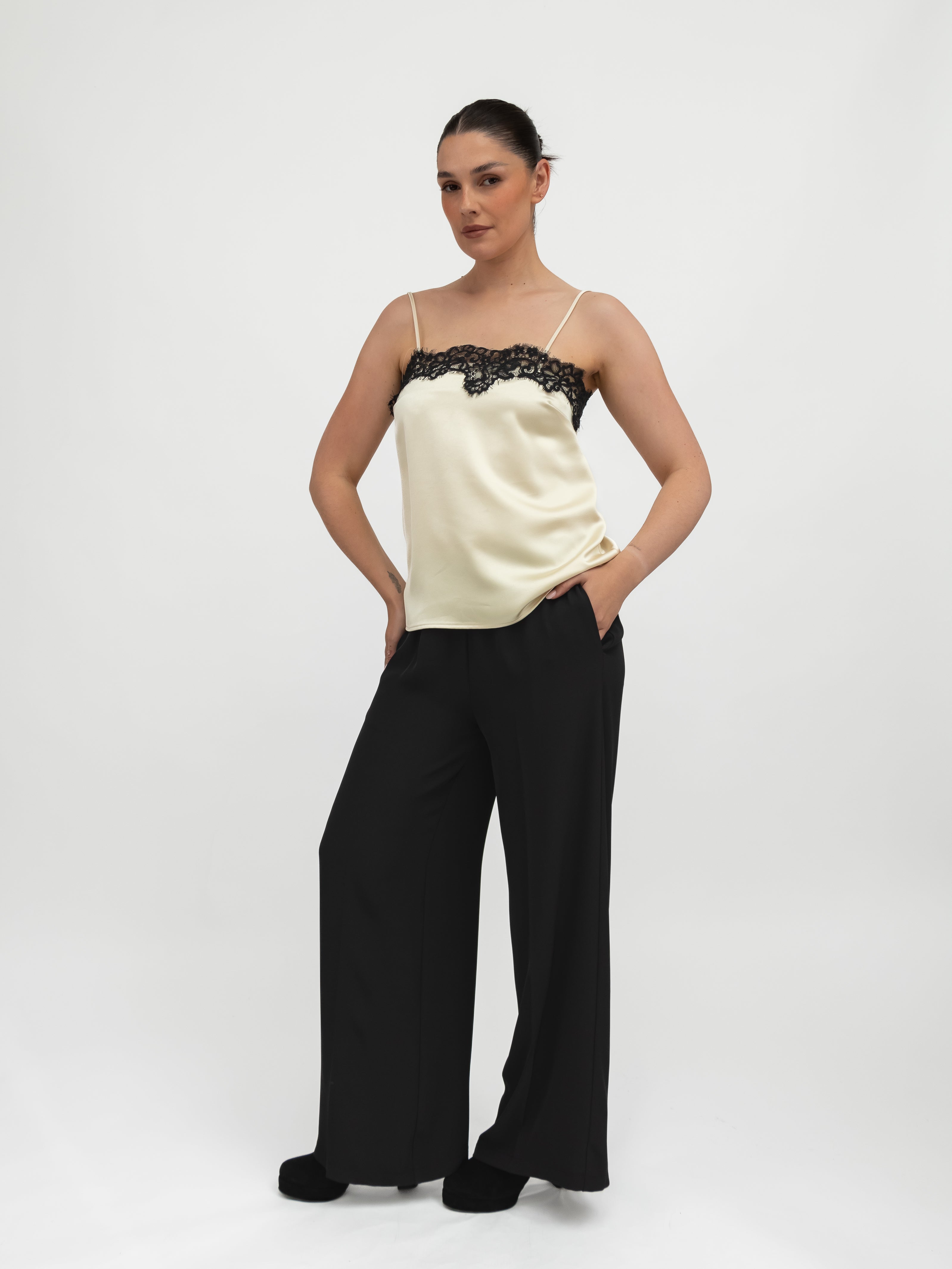 Italian Collection Top Lace Trim Camisole Top in Cream