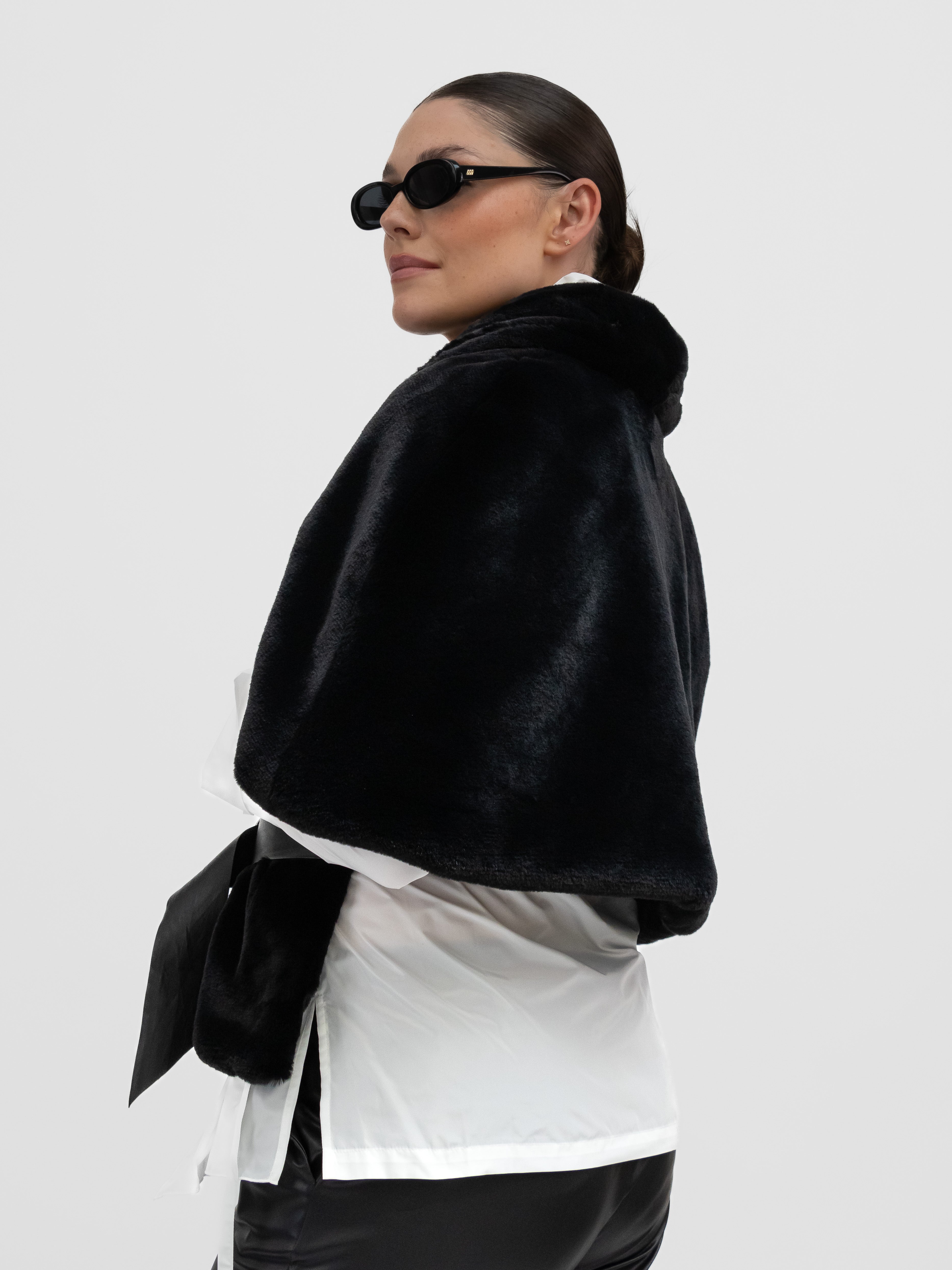 La Haine Inside Us Cape One Size Faux Fur Cape in Black