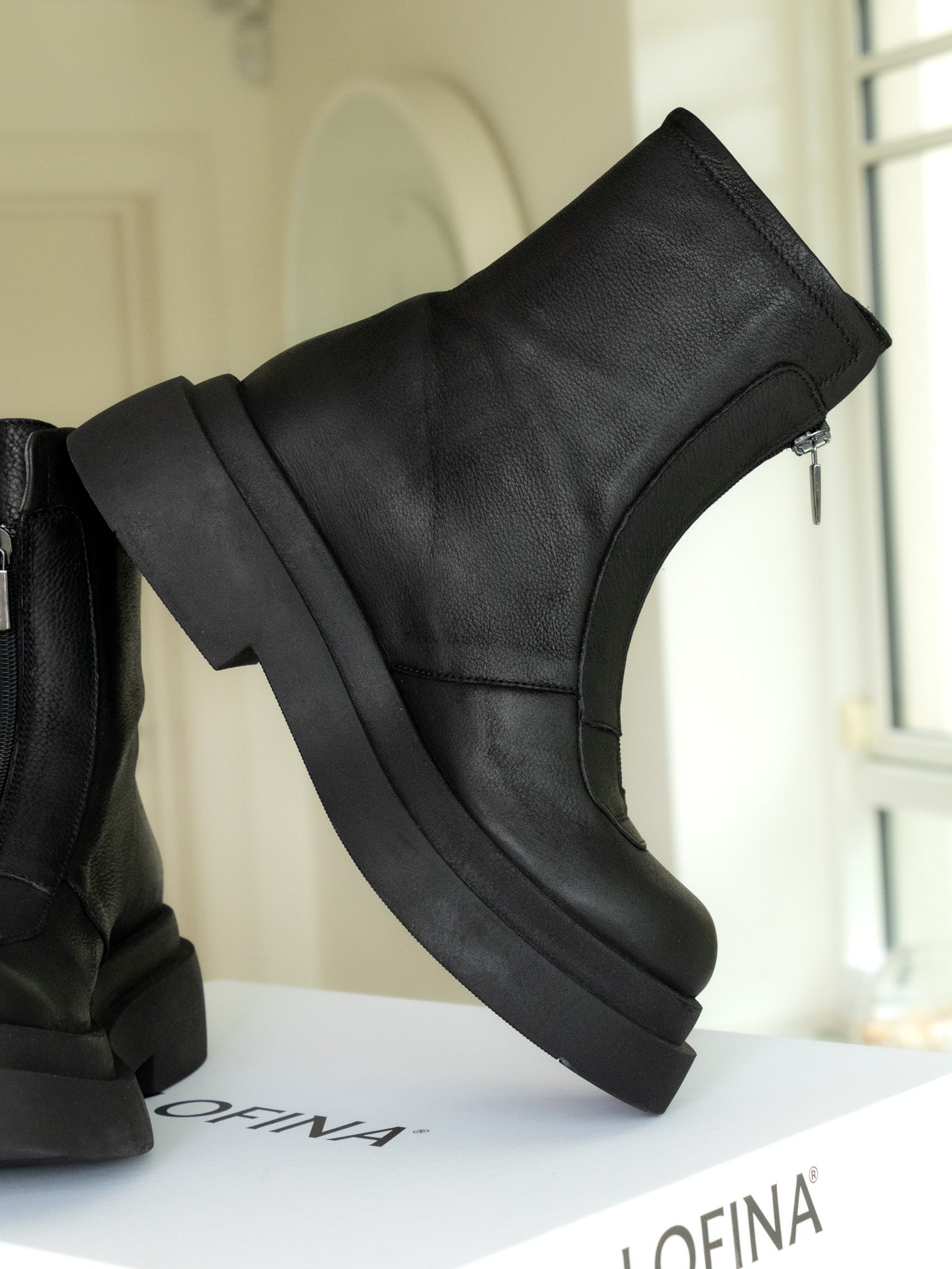 Lofina Boots Gasoline Nero Short Zip Front Boots