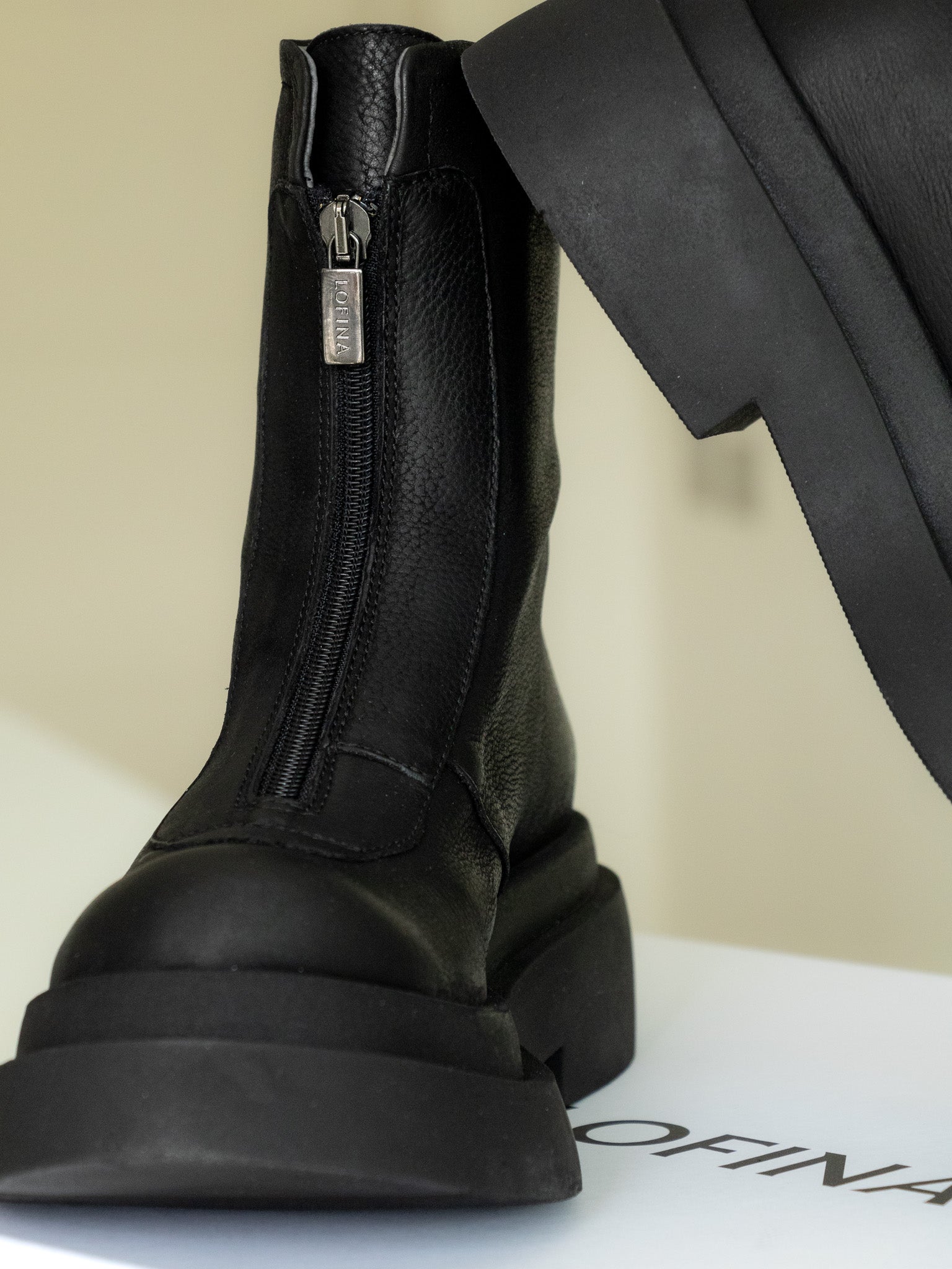 Lofina Boots Gasoline Nero Short Zip Front Boots
