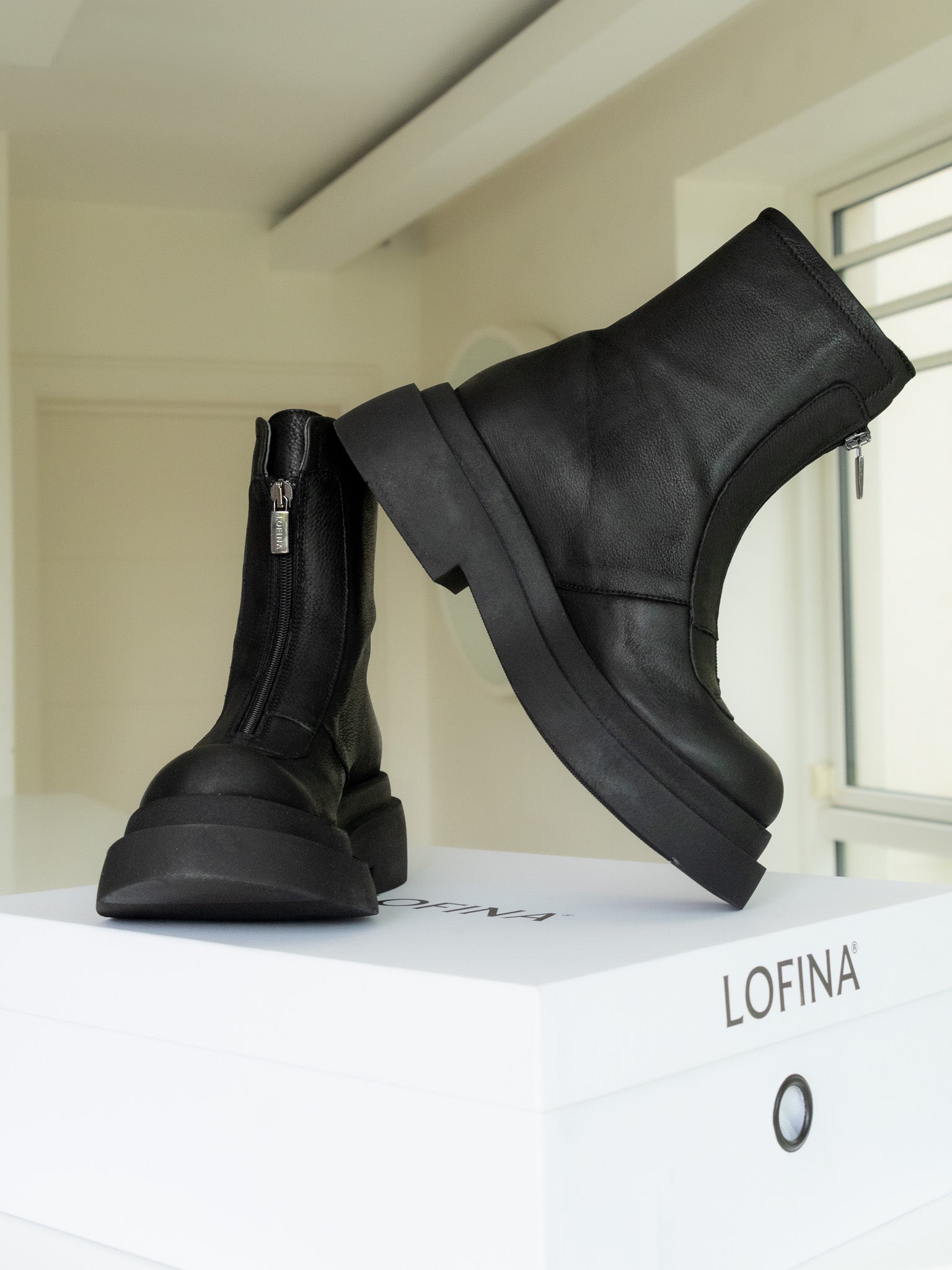 Lofina Boots Gasoline Nero Short Zip Front Boots