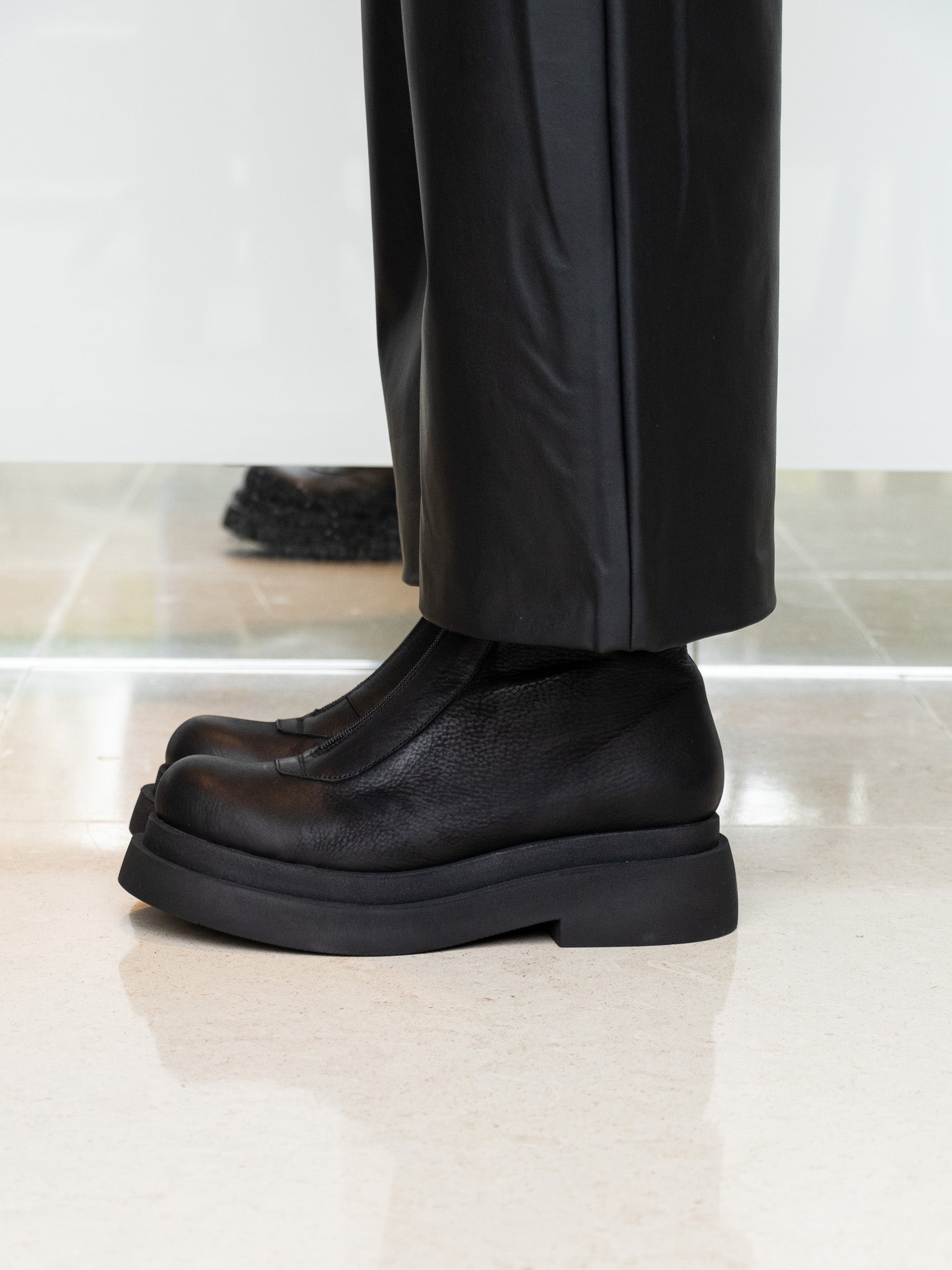 Lofina Boots Gasoline Nero Short Zip Front Boots
