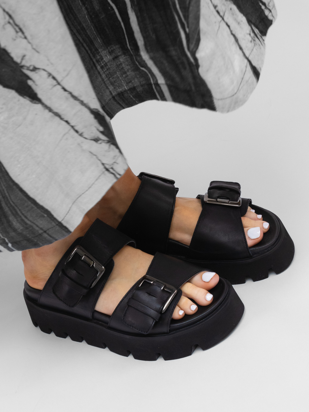 Lofina Sandals Leather Sandals In Black From Lofina