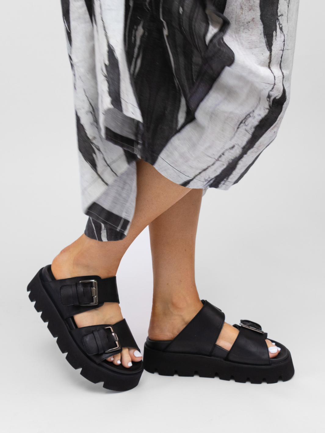 Lofina Sandals Leather Sandals In Black From Lofina