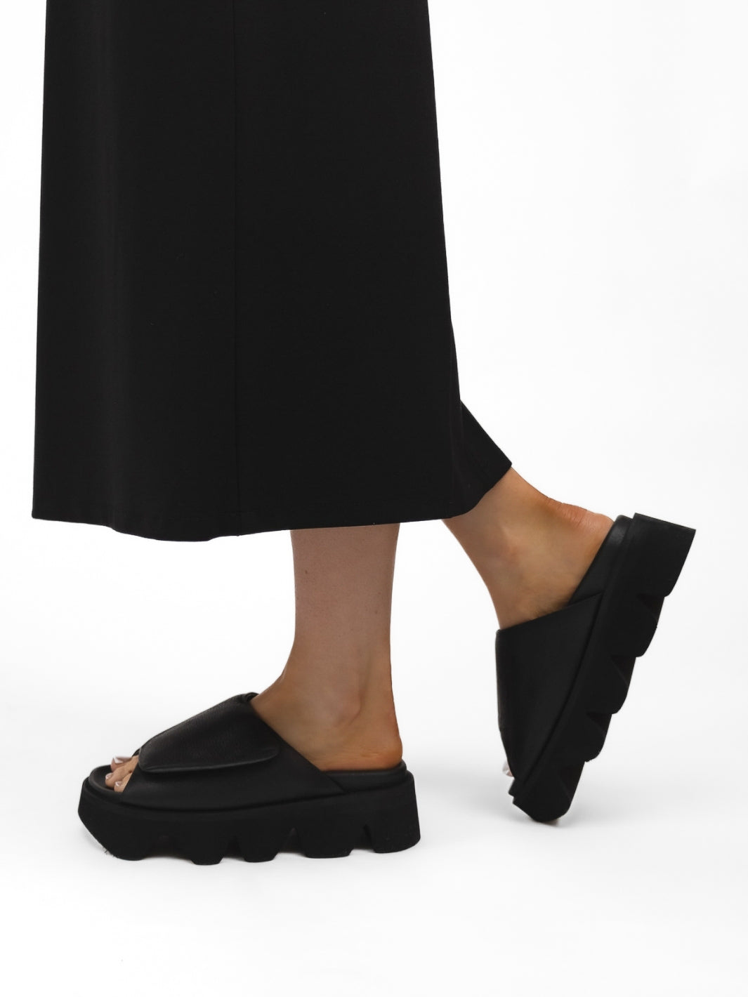 Lofina Shoes Platform Sandal Sliders In Black From Lofina