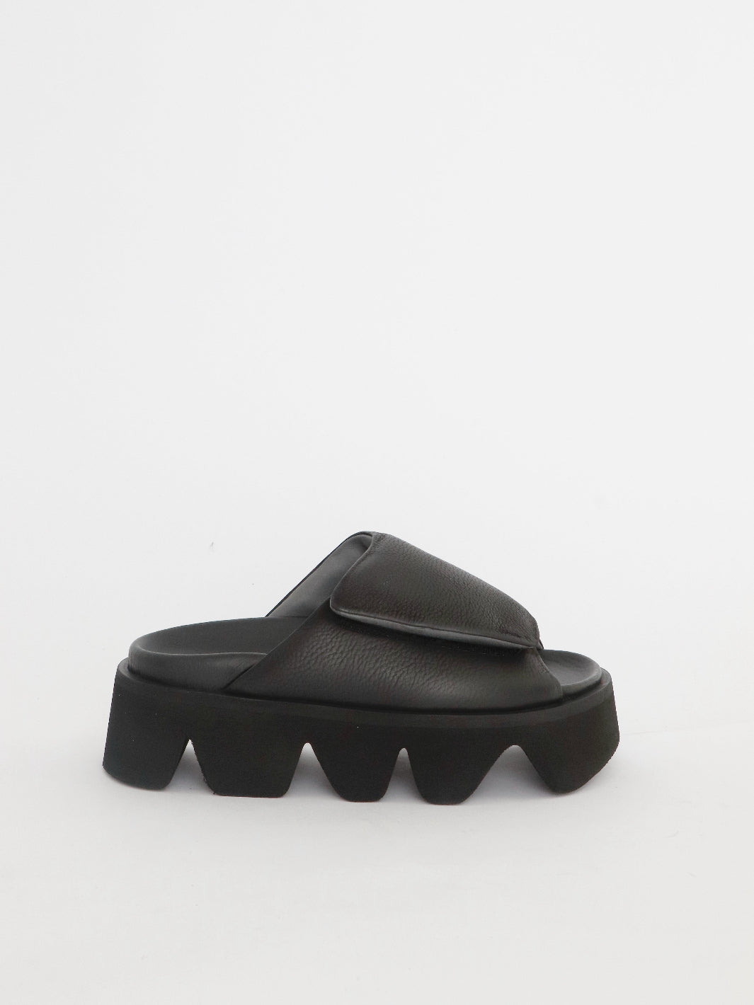 Lofina Shoes Platform Sandal Sliders In Black From Lofina