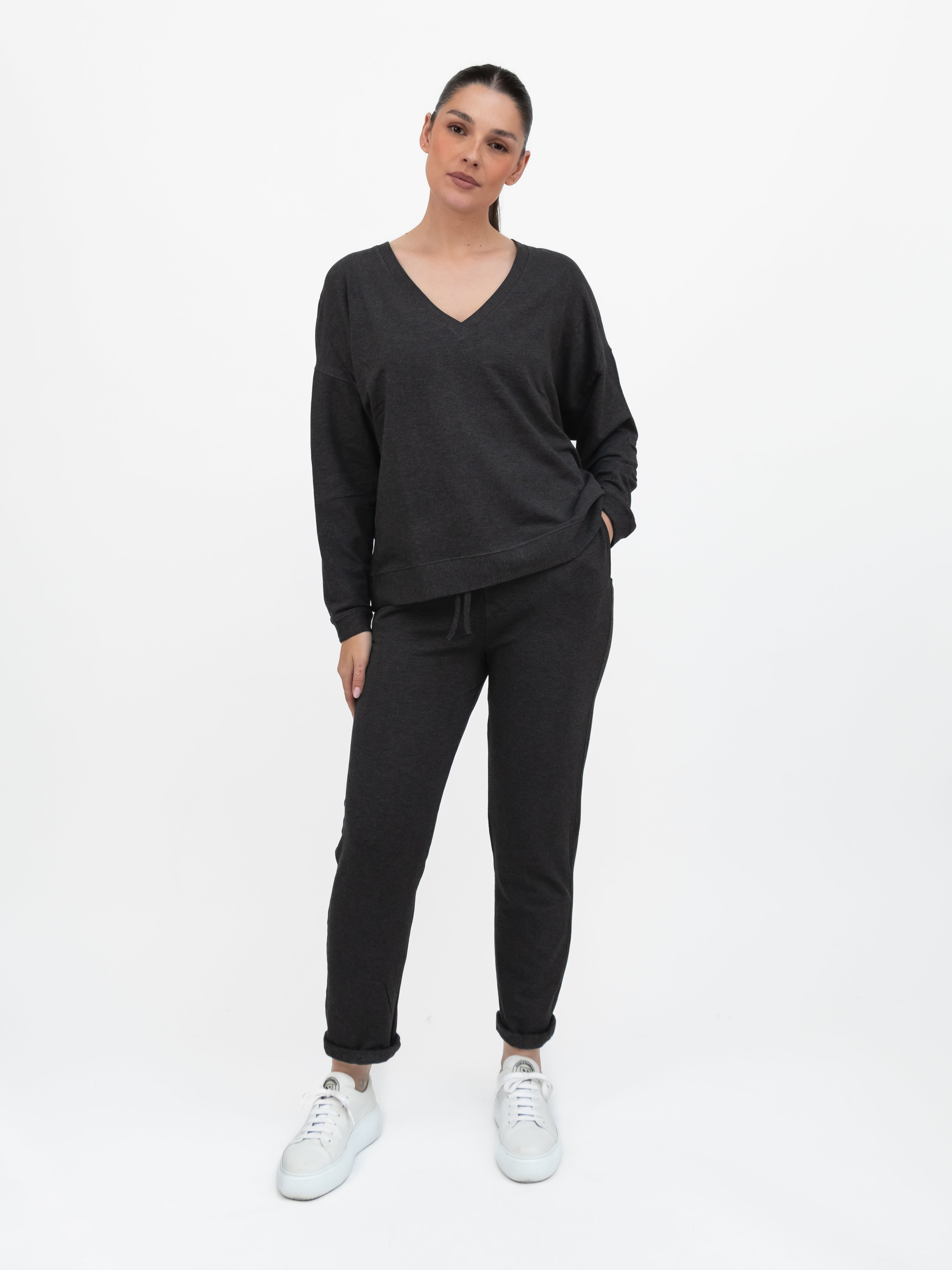 Majestic Filatures Sweater V Neck Long Sleeve Sweatshirt in Anthracite Heather