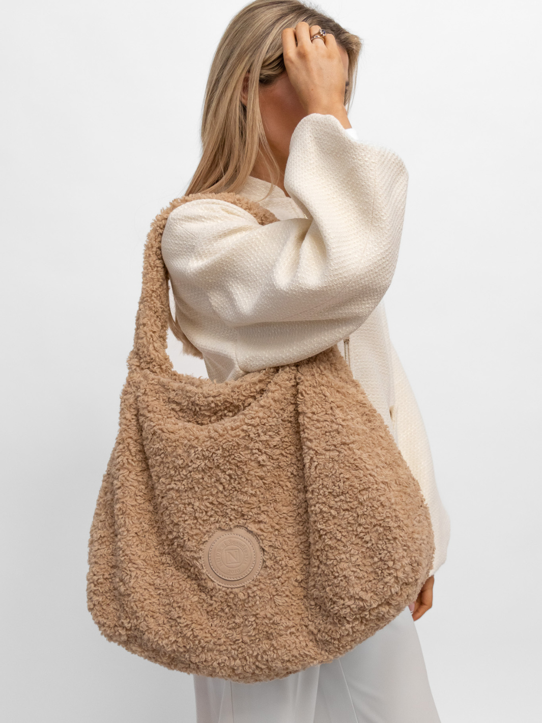 Nude of Scandinavia Bags One Size Nude of Scandinavia Handy Teddy Handbag in Beige