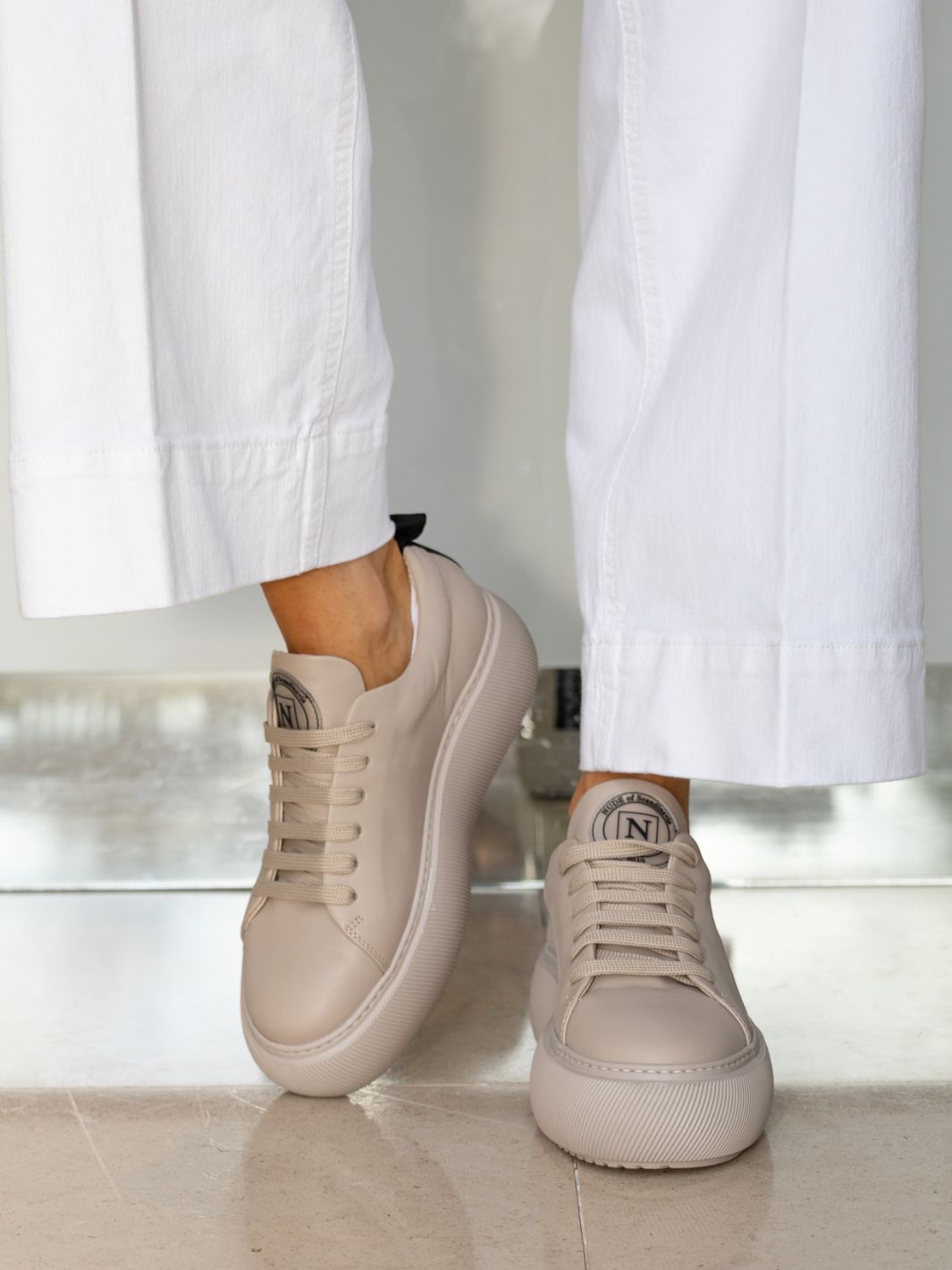 Nude of Scandinavia Sneakers Shoes runner Nude of Scandinavia Hedda Lace-Up Sneakers in latte beige chunky sole laces comfortable diffusion by Kate 
