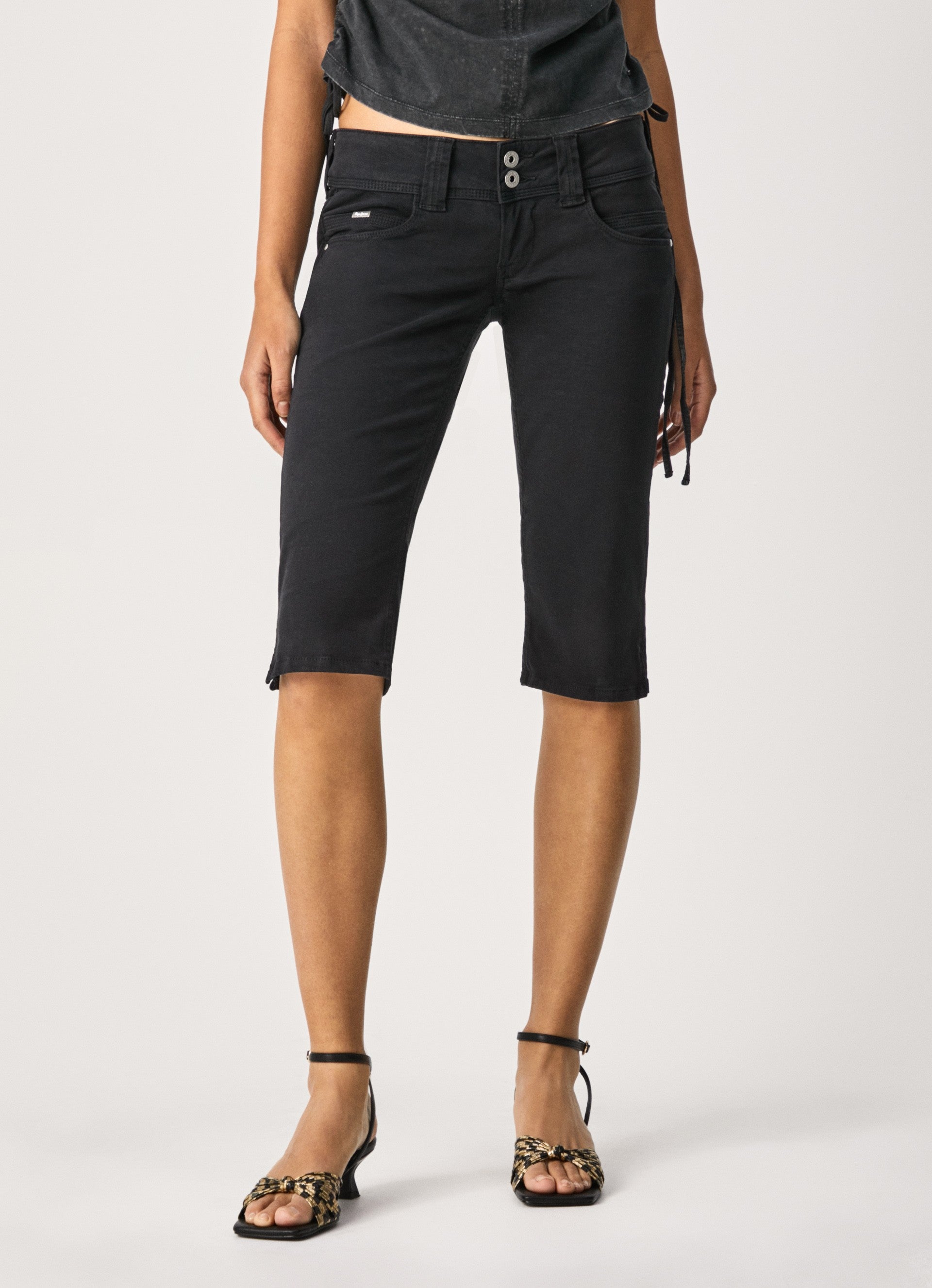 PEPE London Jeans Pepe Venus Crop Jeans in Black