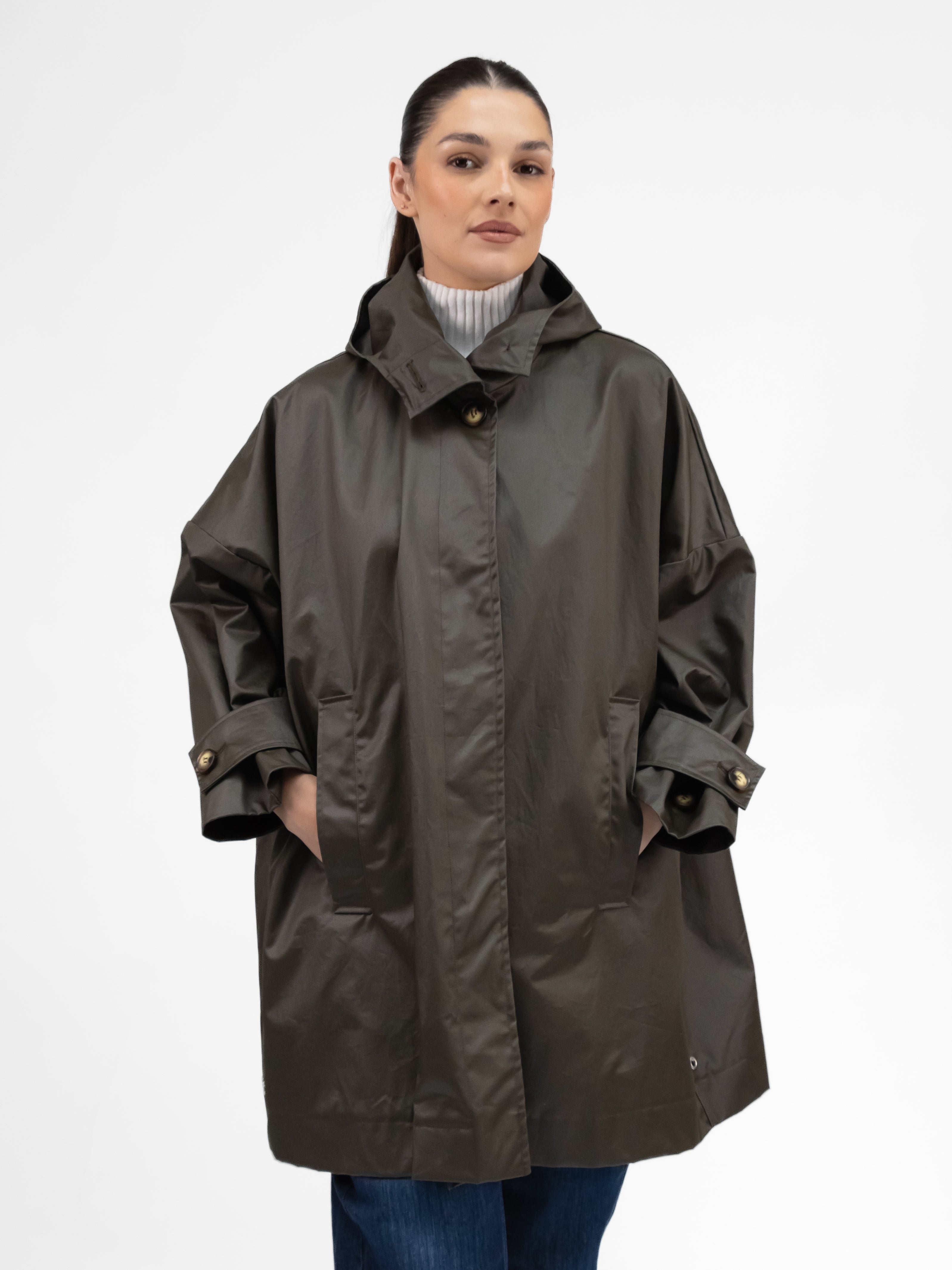 Prêt pour Partir Parkas Eva Cow Parka in Olive