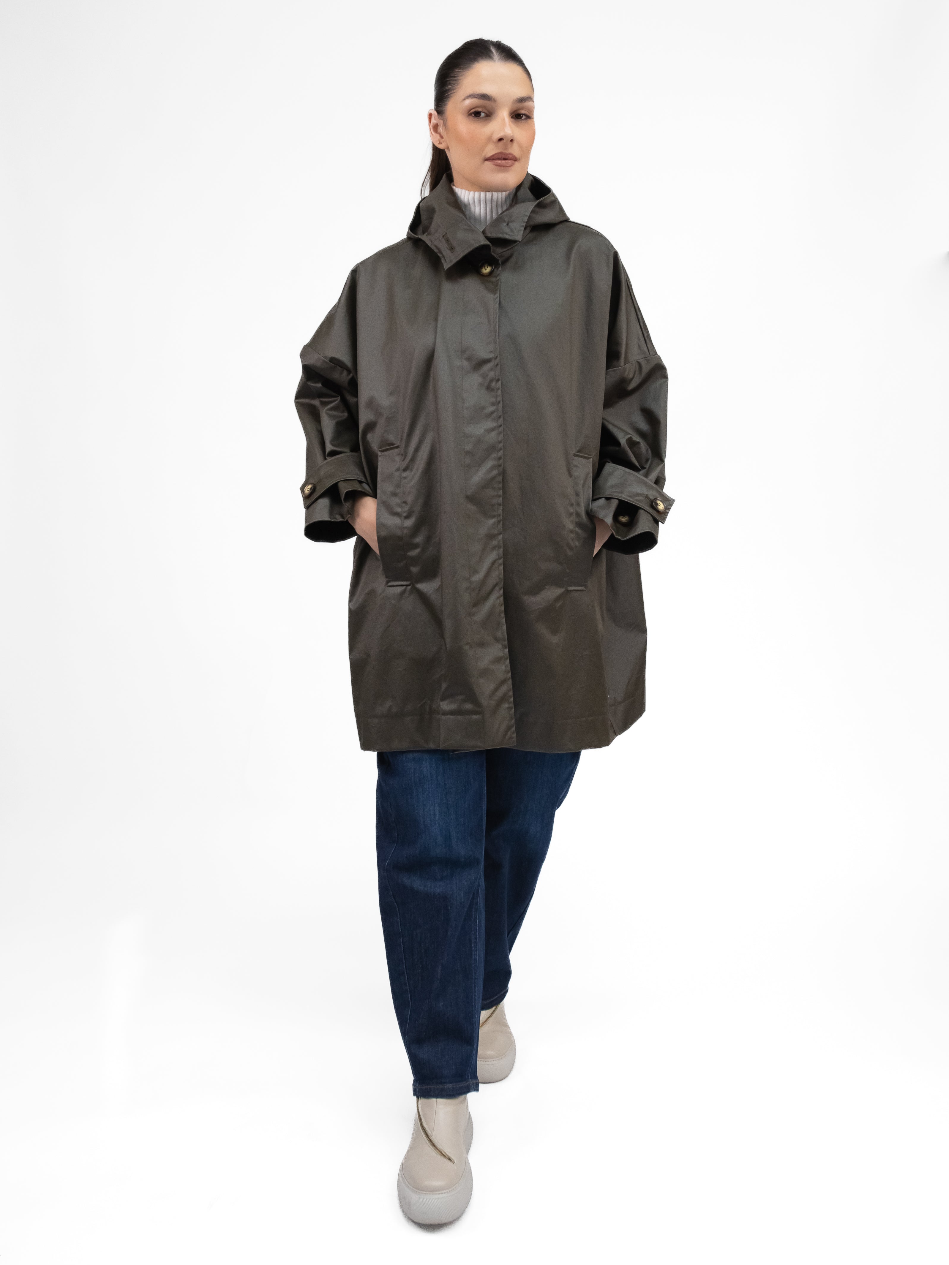 Prêt pour Partir Parkas Eva Cow Parka in Olive