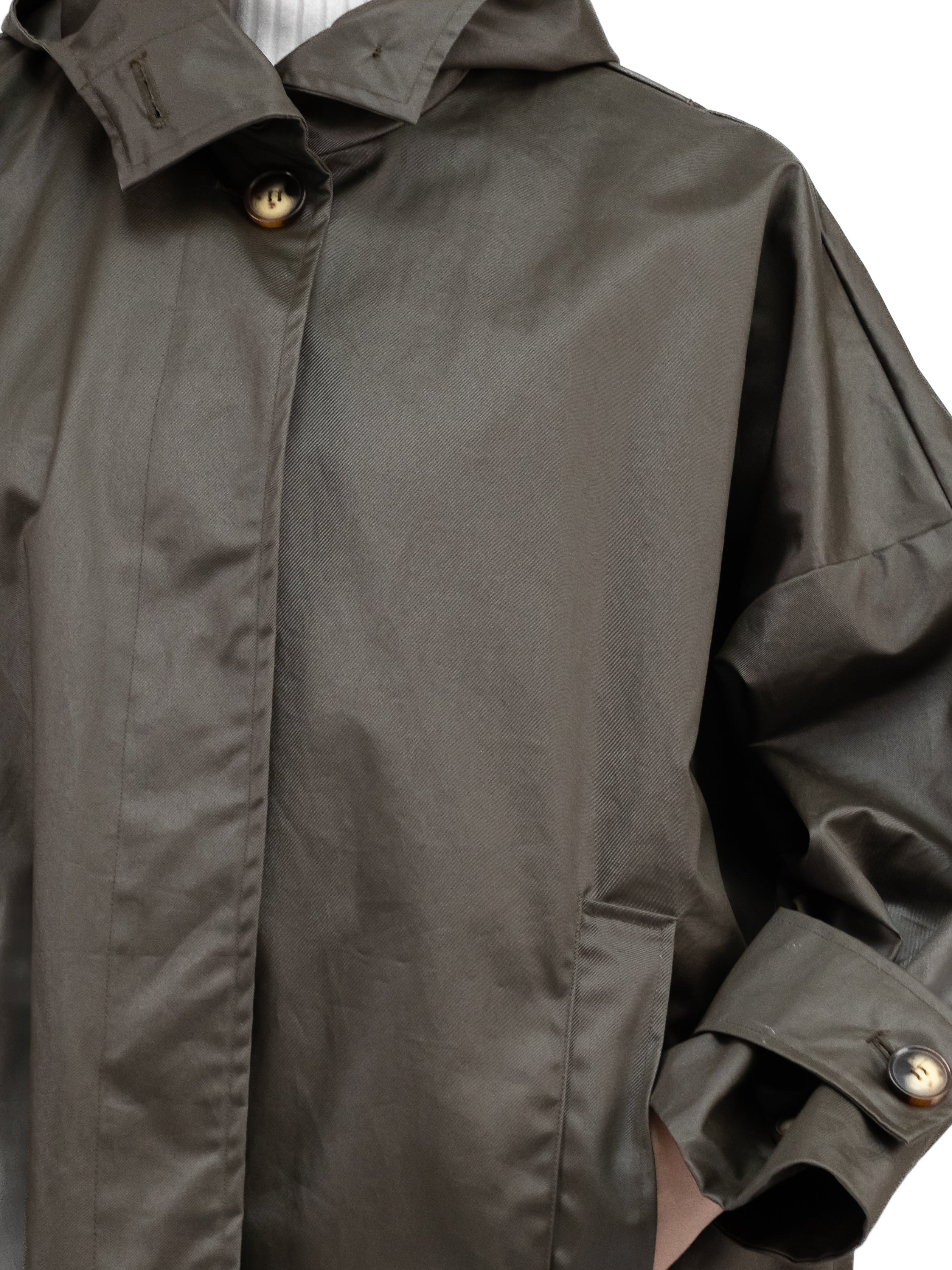 Prêt pour Partir Parkas Eva Cow Parka in Olive