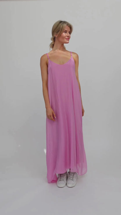 Sophie Dress In Magenta Pink