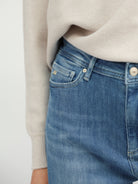 Raffaello Rossi Jeans Hanni 7/8 Authentic Stretch Denim in Pale Denim