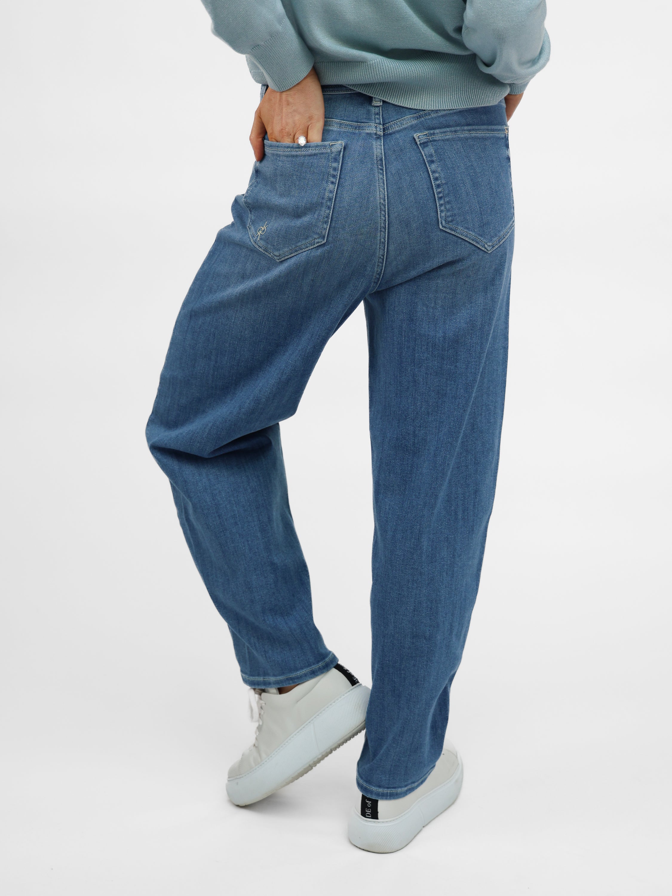 Raffaello Rossi Jeans Hanni 7/8 Authentic Stretch Denim in Pale Denim