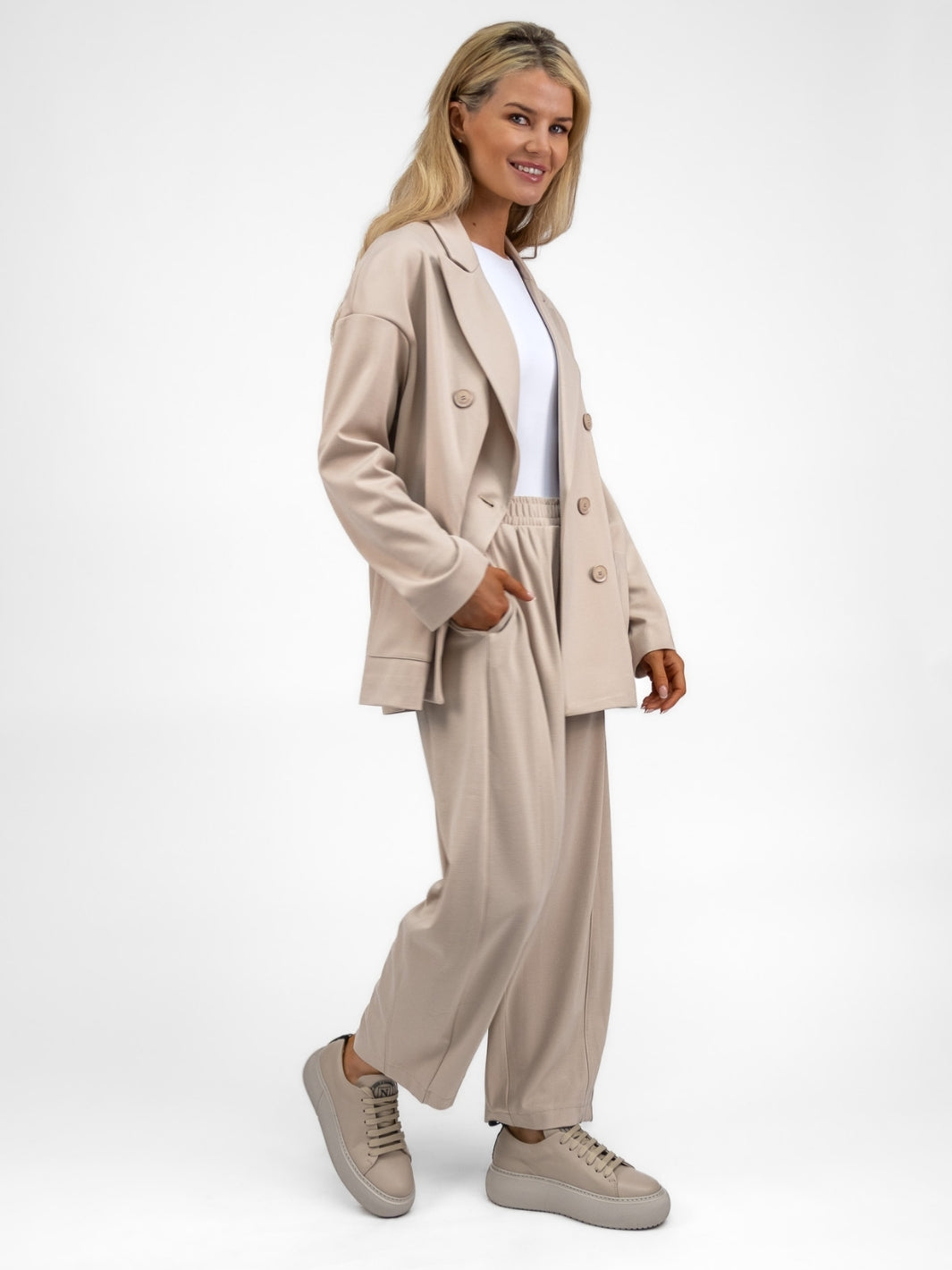 The Italian Collection Jacket Travel Blazer In Sand From The Italian Collection