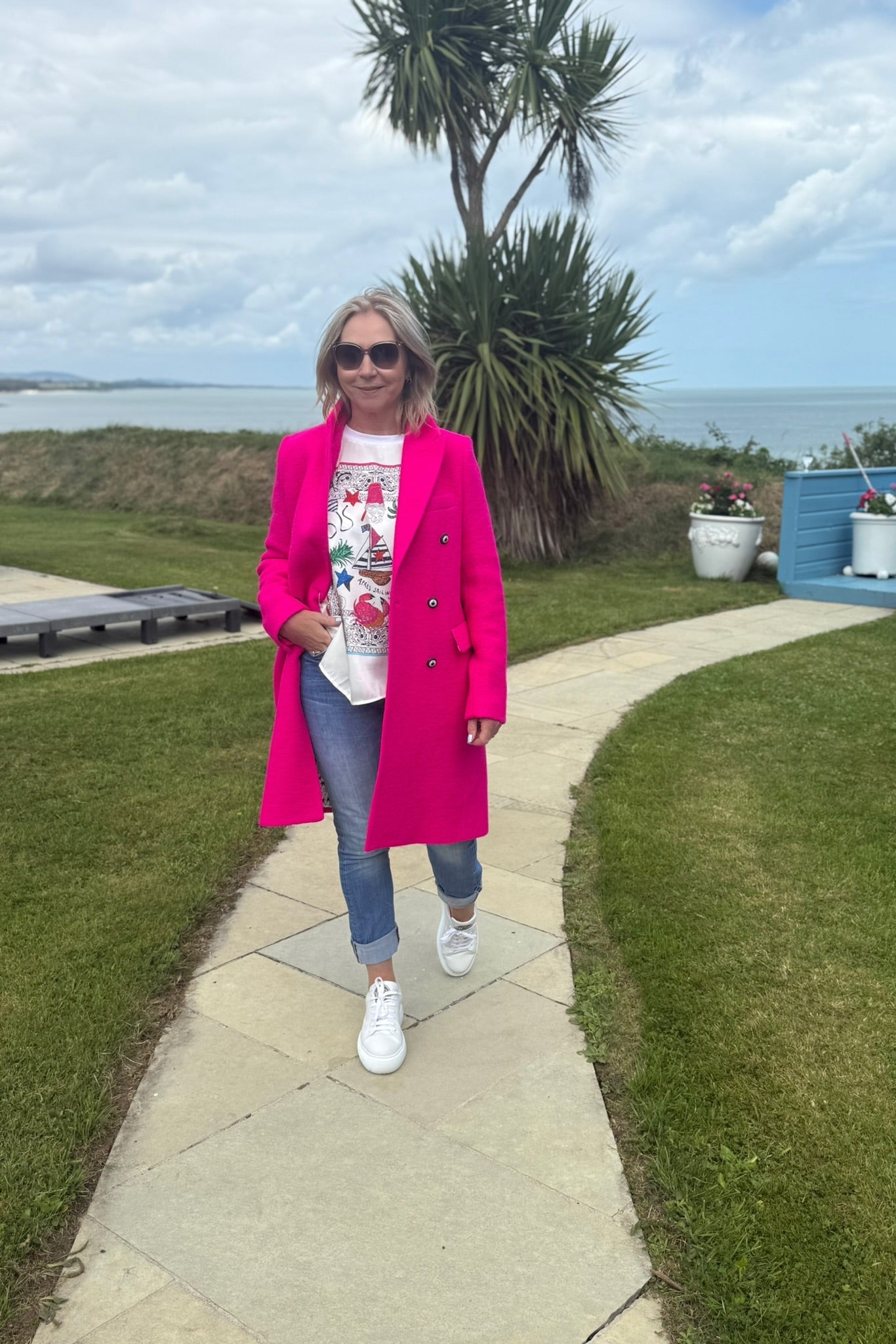 Vilagallo Coat Neon Wool Coat in Fuchsia