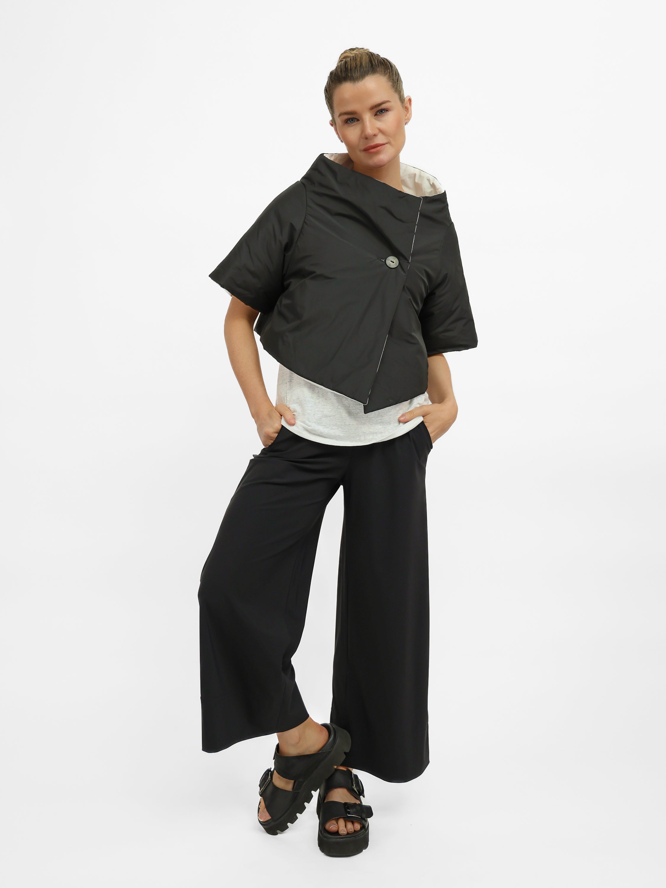 XD Xenia Design Jacket Stola DUBU in Black & White