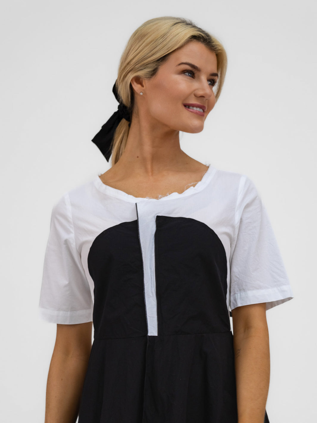 Xenia Design Dress RIKO Dress In White And Black From Xenia Design